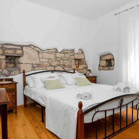 In 8886 Apartman