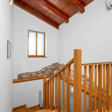 In 8886 Apartman Kršan