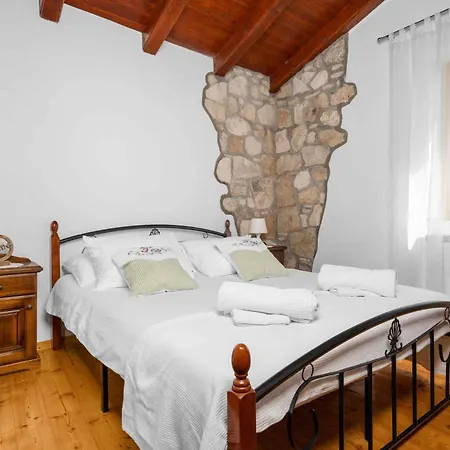 Apartman In 8886 Kršan